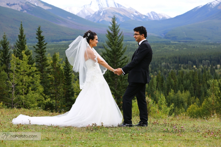 Calgary Wedding Photographers Kananaskis Lake Rocky Mountains  (14)
