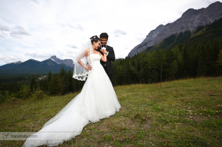 Calgary Wedding Photographers Kananaskis Lake Rocky Mountains  (16)