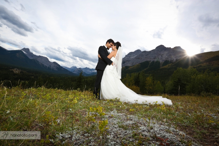 Calgary Wedding Photographers Kananaskis Lake Rocky Mountains  (20)